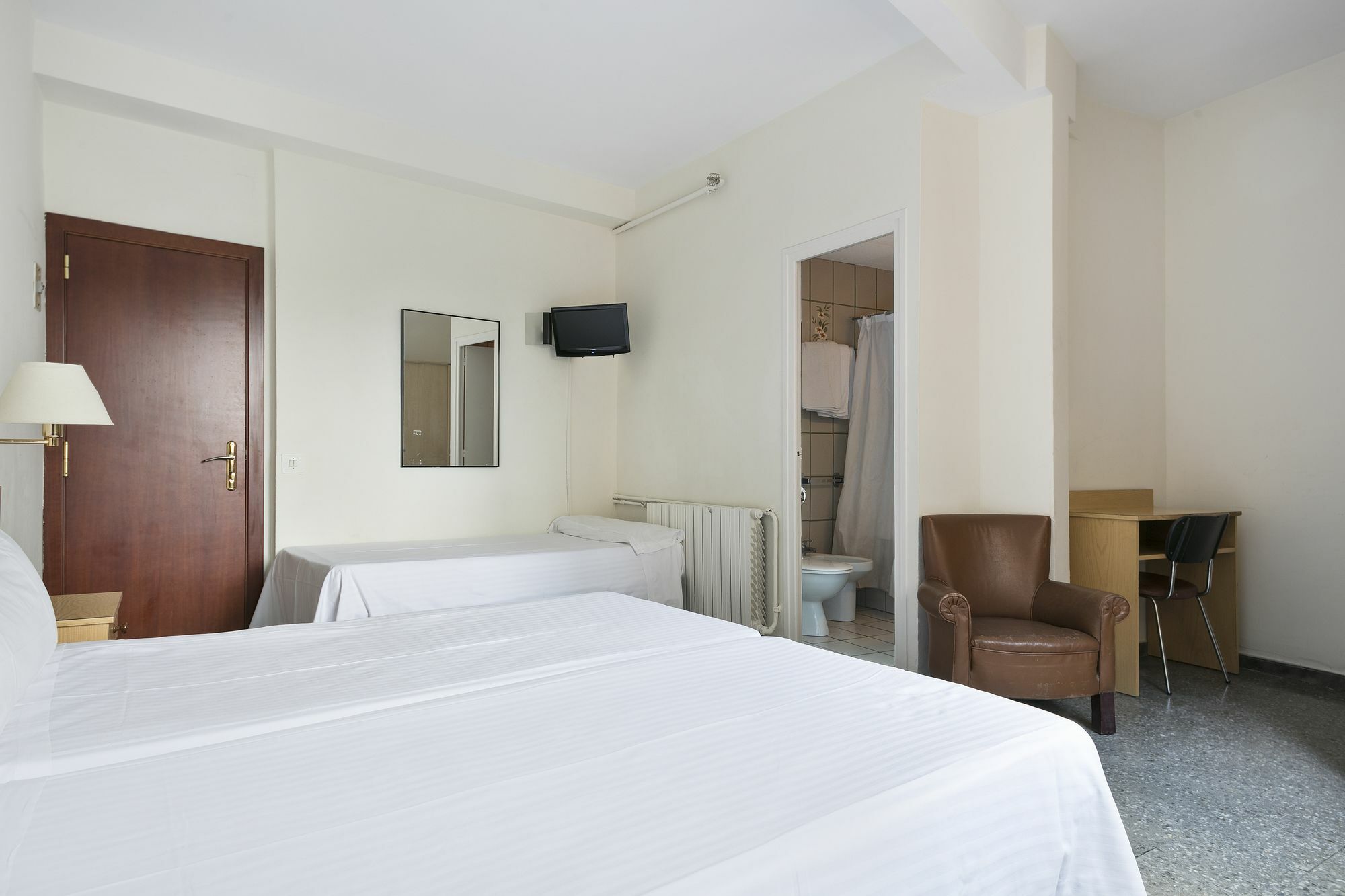 Hotel Climent Barcelona Exterior photo